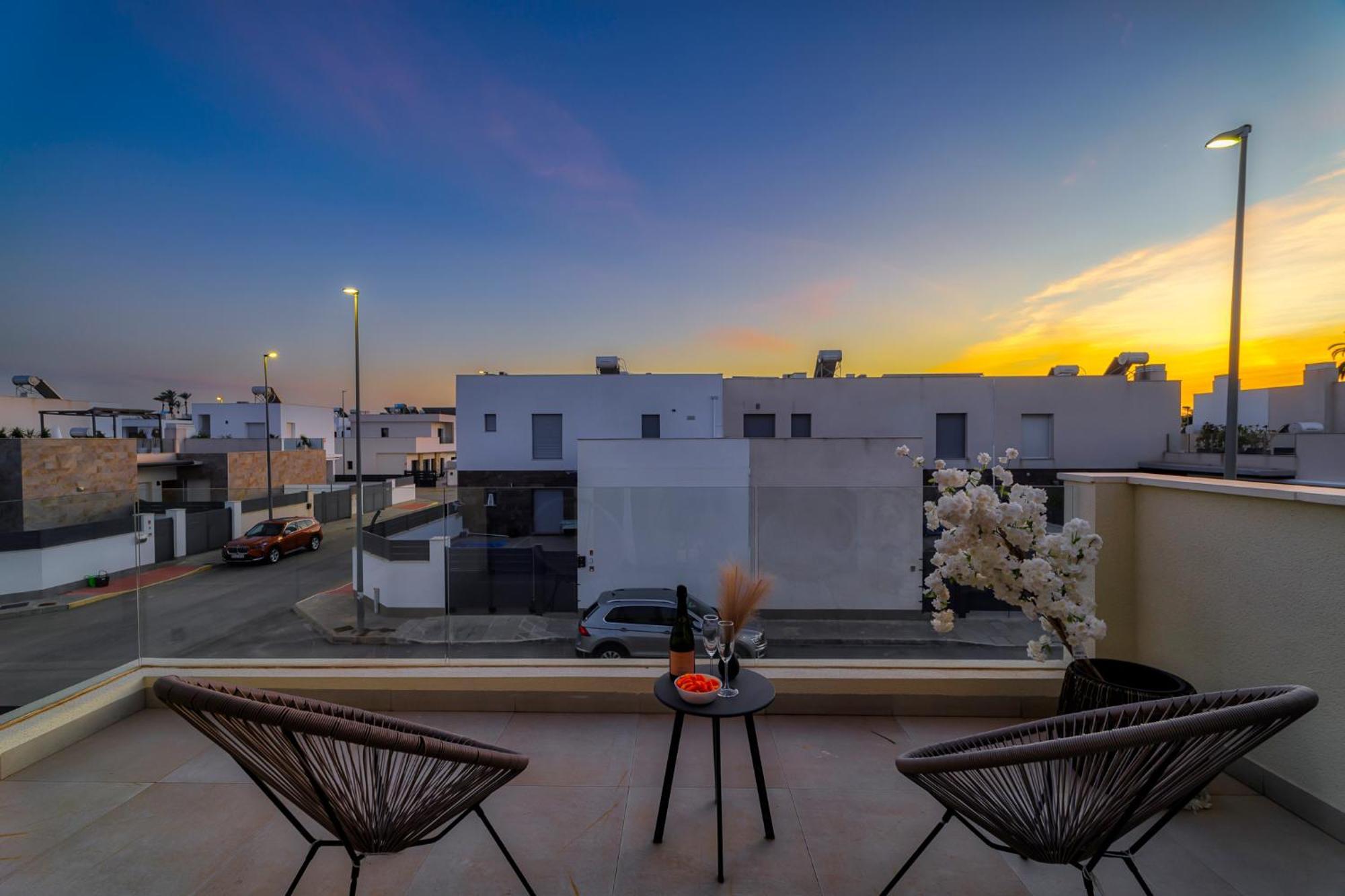 Villa White Diamond - Piscine - Plage 10 Minutes Daya Vieja Exterior photo